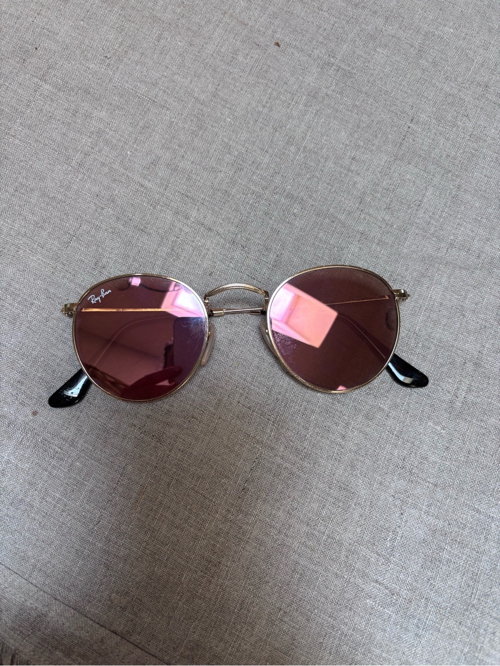 Ray-Ban Women’s Sunglasses in Pink